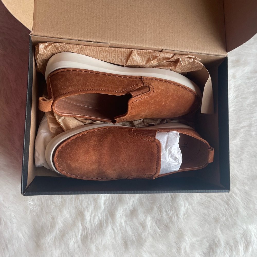 Frye Women's Brown Suede Loafers